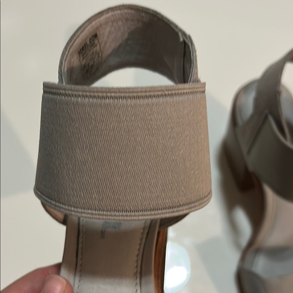 Sorel Womens Nadia Sandals Size 7 Dove Gray Leather  Chunky Heel - Picture 9 of 10